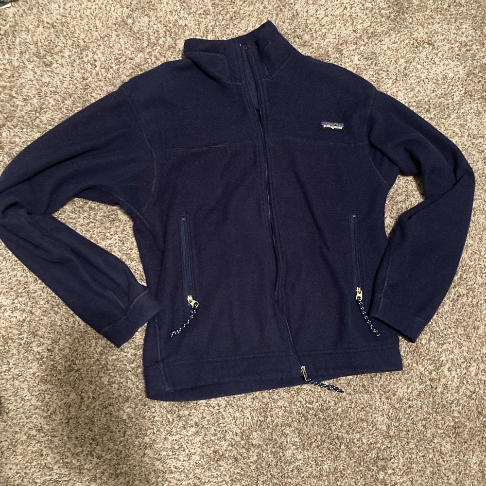 Navy blue Patagonia full-zip fleece jacket